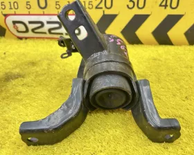 Подушка двигателя Toyota