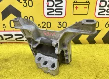 Подушка двигателя MAZDA CX-30 2019- BDEL39060 DM8P S8DPTS, передняя правая