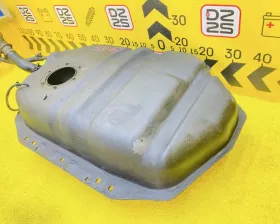 Топливный бак Nissan