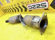 Катализатор TOYOTA ESQUIRE 2015 1741037861 ZWR80G 2ZRFXE, передний