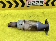Катализатор TOYOTA SIENTA 2016 1741021D40 NHP170G 1NZFXE, передний