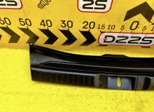 Пластик замка багажника SUZUKI ESCUDO 2016 7619154P015PK YE21S M16A, задний