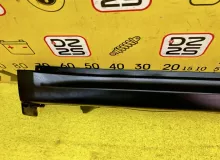 Накладка на порог SUZUKI ESCUDO 2016 7723054P00 YE21S M16A, передняя правая