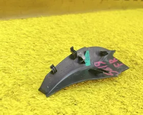 Уголок жабо Suzuki