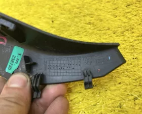 Уголок жабо Suzuki