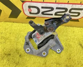 Подушка двигателя Suzuki