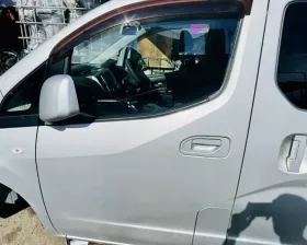Дверь боковая Nissan