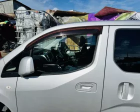 Дверь боковая Nissan