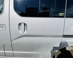 Дверь боковая Nissan