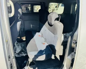 Сидение Nissan