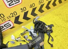 Коса под капот SUZUKI ESCUDO 2016 3691054PC0 YE21S M16A, передняя