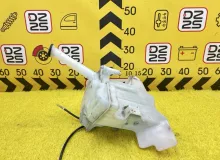 Бачок стеклоомывателя TOYOTA AQUA 2015 8531552440 NHP10 1NZFXE, передний