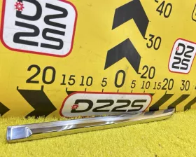 Накладка на дверь Toyota