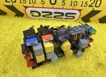Блок предохранителей Mercedes-Benz V-CLASS 2008 A6395450301 W639 M272E35/272.978/272978, передний