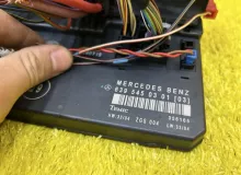 Блок предохранителей Mercedes-Benz V-CLASS 2008 A6395450301 W639 M272E35/272.978/272978, передний