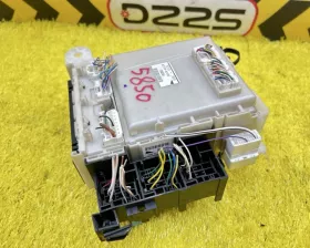 Блок предохранителей Toyota