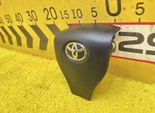Подушка безопасности водителя TOYOTA VOXY С ЗАРЯДОМ|2015 4513028601C0 ZWR80G 2ZRFXE, передняя