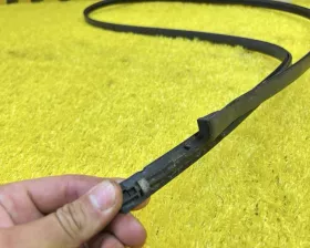Молдинги на крыше Toyota