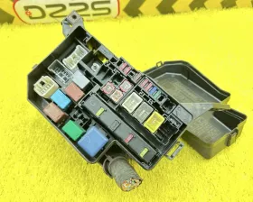 Блок предохранителей Toyota