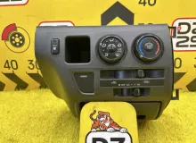 Блок управления климат-контролем TOYOTA HIACE 2006 5590126170 KDH205V 2KDFTV, передний