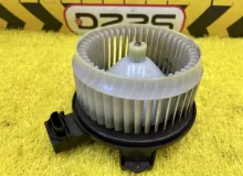 Мотор печки TOYOTA HIACE 2006 8710326060 KDH205V 2KDFTV, передний