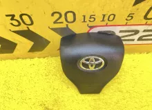 Подушка безопасности водителя TOYOTA ESQUIRE С ЗАРЯДОМ|2015 4513028601C0 ZWR80G 2ZRFXE, передняя
