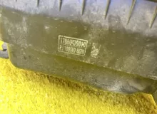 Корпус воздушного фильтра TOYOTA TUNDRA 2007/Цвет 202 177010S010 USK51L 3URFE, передний