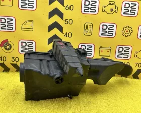 Корпус воздушного фильтра Land Rover