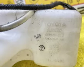 Бачок стеклоомывателя TOYOTA