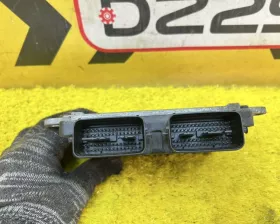 Блок управления двс Nissan