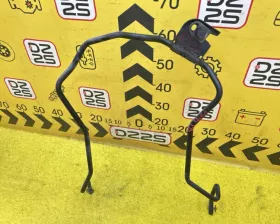 Крепление запасного колеса Nissan