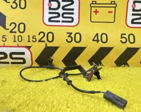 Датчик abs Nissan