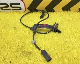 Датчик abs Nissan