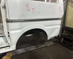 Крыло заднее Nissan