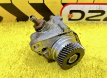 Насос вакуумный MAZDA BONGO FRIENDEE 1995 WL0118G00 SGLR WLT, передний