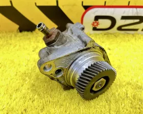 Насос вакуумный Mazda