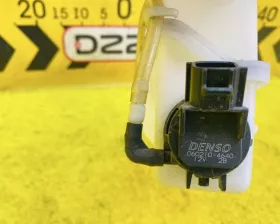 Бачок стеклоомывателя SUZUKI