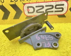 Подушка двигателя Suzuki