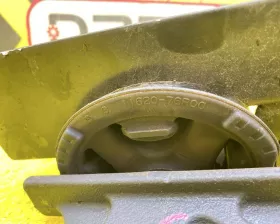 Подушка двигателя Suzuki