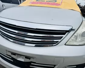 Решетка радиатора NISSAN