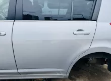 Дверь боковая NISSAN TIIDA 2010 H210AEU5MA C11 HR15DE, задняя левая