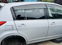 Дверь боковая NISSAN TIIDA 2010 H210MEU5MA C11 HR15DE, задняя правая