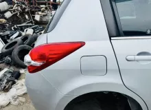 Крыло заднее NISSAN TIIDA 2010 G81001JYMA C11 HR15DE, заднее правое