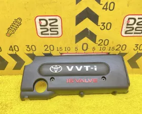 Пластиковая крышка на двс TOYOTA