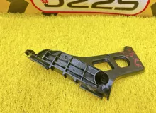 Крепление бампера LEXUS CT200H 2012 5211676011 ZWA10 2ZRFXE, переднее левое Крепление бампера LEXUS CT200H 2012 5211676011 ZWA10 2ZRFXE, переднее левое