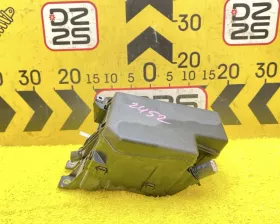 Блок предохранителей TOYOTA