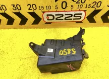 Блок предохранителей TOYOTA VANGUARD 2009 8274242030 ACA38W 2AZFE, передний
