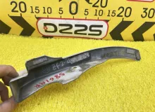 Накладка на крыло TOYOTA ESQUIRE 2015 7690728100 ZRR85G 3ZRFAE, задняя правая