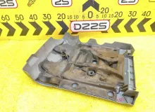 Пластиковая крышка на двс TOYOTA TUNDRA 2007/Цвет 202 112090S011 USK51L 3URFE, передняя