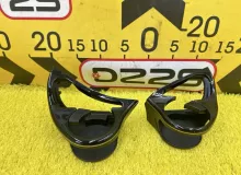 Подстаканник TOYOTA ESQUIRE 2015 ZRR85G 3ZRFAE, передний